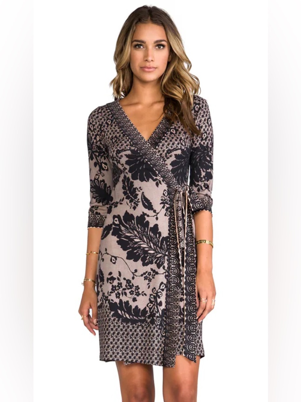 Diane von FURSTENBERG Inari wrap Dress in Black Flutter Lace